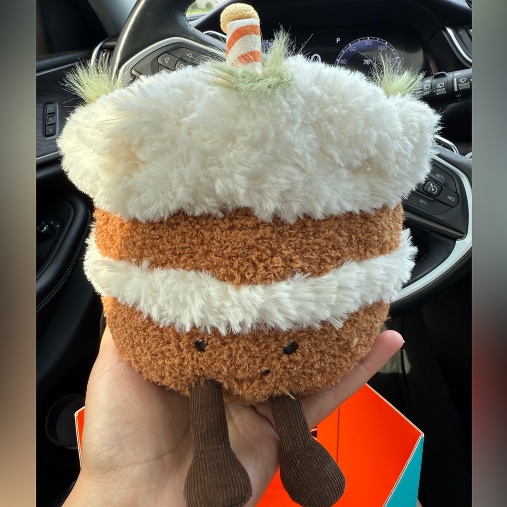 NEW Jellycat x Nordstrom Chicago Exclusive Carrot Cake Road Trip To Joy